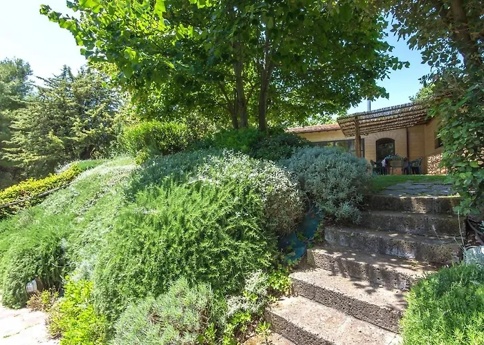 Grande, bella villa in Toscana vicino al mare