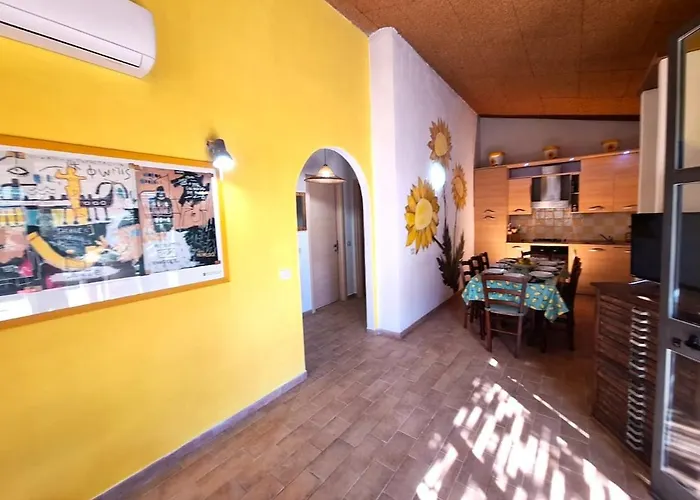 Sweet Tuscany Villa For 6 To 8 People Near The Sea
